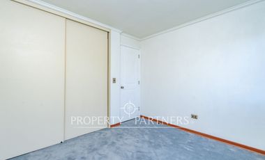 Venta de Hermosa casa con jacuzzi, en condominio de Peñalolén