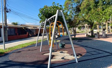 CASA EN QUILLOTA 3D2B | 2 ESTACIONAMIENTOS