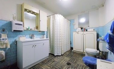 Casa 5 dorm. 4 baños Hall de Acceso 3 Locales Venta Santiago