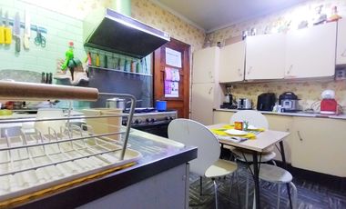 Casa 7 dorm. 4 baños Hall de Acceso 3 Locales Venta Santiago