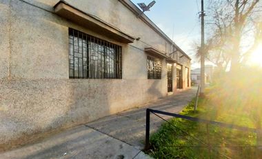 Casa 5 dorm. 4 baños Hall de Acceso 3 Locales Venta Santiago