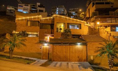 Venta de hermosa casa estilo rústico en Casuarinas Sur, Santiago de Surco