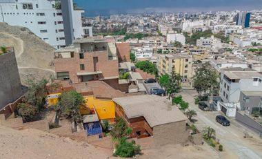 Venta de hermosa casa estilo rústico en Casuarinas Sur, Santiago de Surco