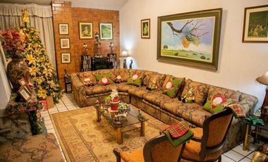 Venta de hermosa casa estilo rústico en Casuarinas Sur, Santiago de Surco