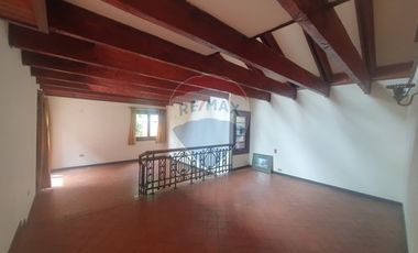 Amplia y hermosa casa en La Reina