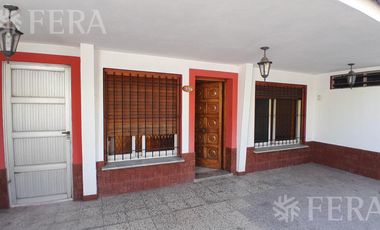 Alquiler Casa 3 ambientes con terraza y parrilla en Wilde