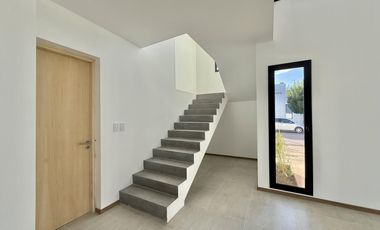 CASA EN VENTA-LUJAN DE CUYO MENDOZA -Barrio LAR DE VIEYTES III--