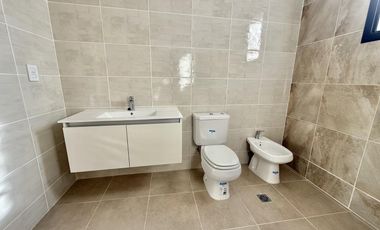 CASA EN VENTA-LUJAN DE CUYO MENDOZA -Barrio LAR DE VIEYTES III--