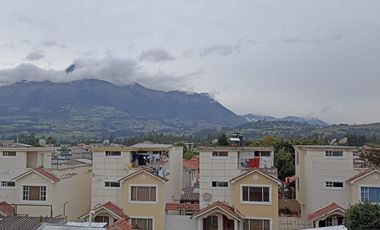 CASA DE UNA PLANTA EN VENTA EN COTACACHI IBARRA