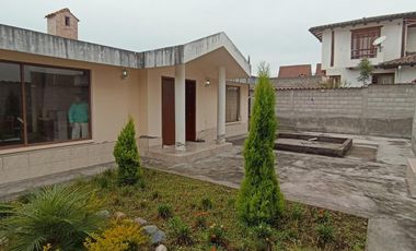 CASA DE UNA PLANTA EN VENTA EN COTACACHI IBARRA