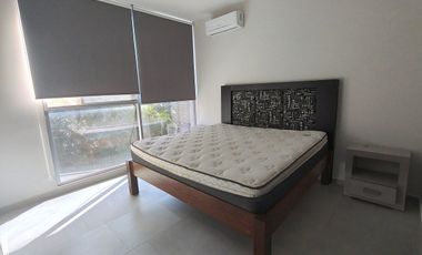 Townhouse en Renta amueblado en Privada Temozón Norte