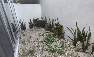 Townhouse en Renta amueblado en Privada Temozón Norte