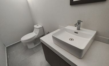 Townhouse en Renta amueblado en Privada Temozón Norte