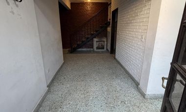 PH en  Alquiler Munro 3 ambientes con patio