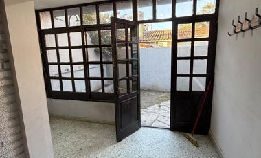 PH en  Alquiler Munro 3 ambientes con patio