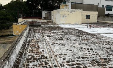 Casa en Venta en Cd del Sol como terreno con Uso de Suelo H3-V