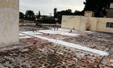 Casa en Venta en Cd del Sol como terreno con Uso de Suelo H3-V