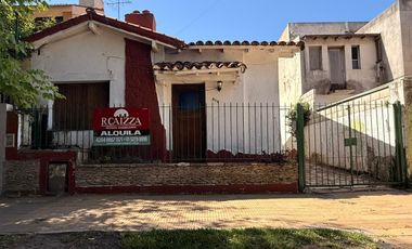 Casa en  ALQUILER EN PLENO CENTRO DE LOMAS DE ZAMORA