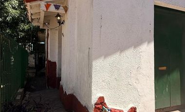 Casa en  ALQUILER EN PLENO CENTRO DE LOMAS DE ZAMORA