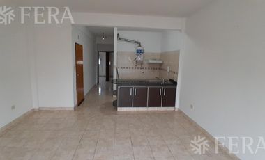 Alquiler Departamento 3 ambientes con balcón en Wilde