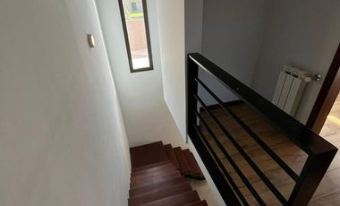 Casa en alquiler en Los Acantilados