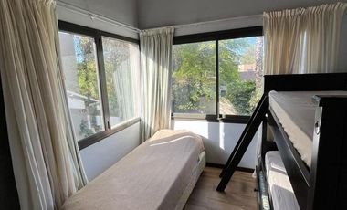 Casa en alquiler en Los Acantilados