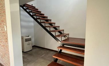 Casa en alquiler en Los Acantilados