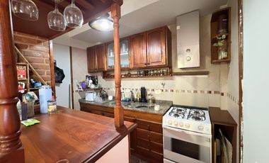 Casa 4 ambientes con cochera y patio, Quilmes en venta