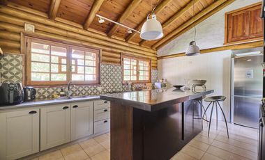 Venta Casa espectacular en Bello Horizonte-Tigre-3 dormitorios-pileta