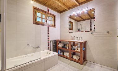 Venta Casa espectacular en Bello Horizonte-Tigre-3 dormitorios-pileta