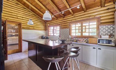 Venta Casa espectacular en Bello Horizonte-Tigre-3 dormitorios-pileta