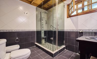 Venta Casa espectacular en Bello Horizonte-Tigre-3 dormitorios-pileta