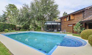 Venta Casa espectacular en Bello Horizonte-Tigre-3 dormitorios-pileta