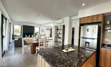 Casa 4 dormitorios en Castaños, Nordelta