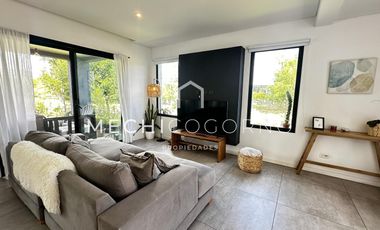 Casa 4 dormitorios en Castaños, Nordelta