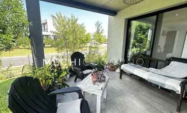 Casa 4 dormitorios en Castaños, Nordelta