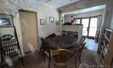 Venta Casa  3 ambientes a Reciclar en Olivos