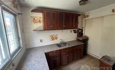Venta Casa  3 ambientes a Reciclar en Olivos