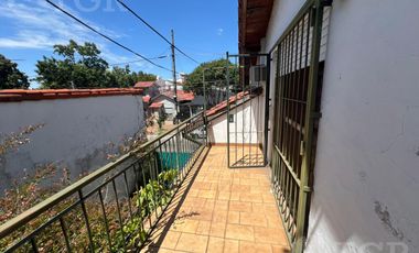 Venta Casa  3 ambientes a Reciclar en Olivos