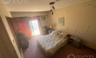 Venta Casa  3 ambientes a Reciclar en Olivos