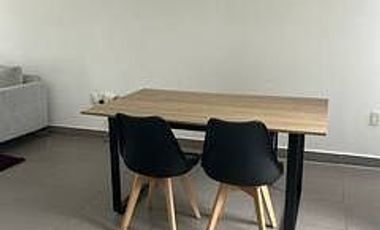 Casa en renta en Los Prados – Ubicación privilegiada frente a Plaza Cibeles