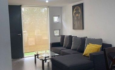 Casa en renta en Los Prados – Ubicación privilegiada frente a Plaza Cibeles