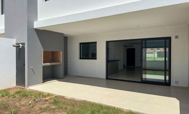 Alquiler Pampas de Manantiales de Dúplex Premium