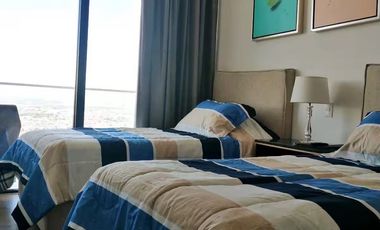 Departamento diseño vanguardista con vista panorámica y A/C