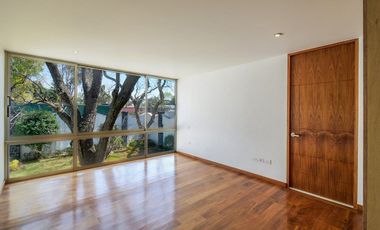 CASA EN VENTA EN LA COLONIA FLORIDA