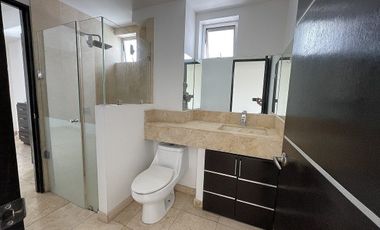 DEPARTAMENTO EN RENTA CON VISTA AL LAGO, JURIQUILLA QUERETARO