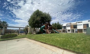 Casa en venta coto Manzanos capital norte. Con roof garden y 5 habitaciones!!