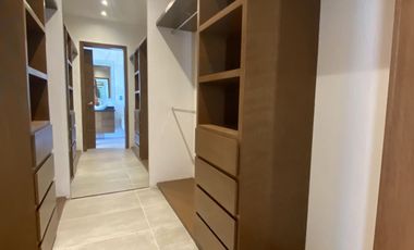 Oportunidad moderna Casa en Venta en Valle Imperial Zapopan. Coto Castaño