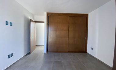 Oportunidad moderna Casa en Venta en Valle Imperial Zapopan. Coto Castaño