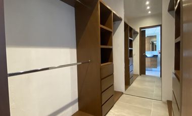 Oportunidad moderna Casa en Venta en Valle Imperial Zapopan. Coto Castaño
